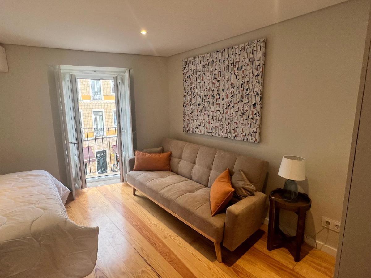Discover Lisbons History - Stylish Apartment In Alfama Екстериор снимка