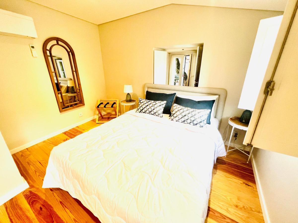 Discover Lisbons History - Stylish Apartment In Alfama Екстериор снимка